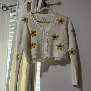 Cream cropped sweater with sunflowers. Size medium